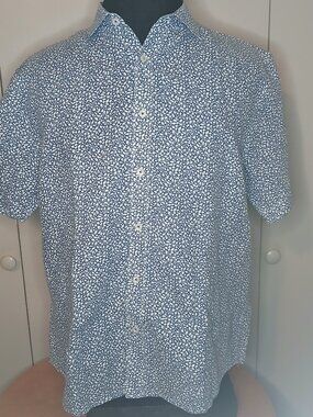 Neiman Marcus XL Blue Floral Designer Short Sleeve Shirt (0849J3)